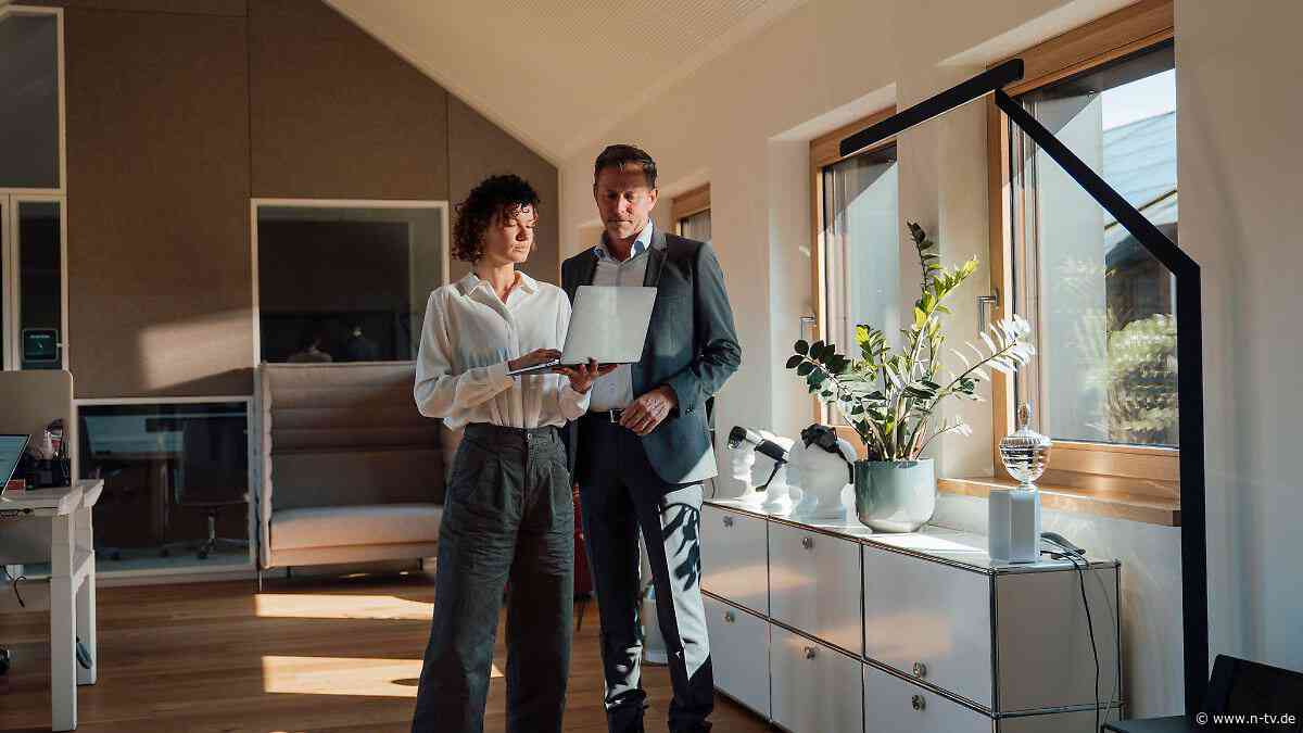 Tandem im Beruf: Job-Sharing: Zwei Menschen, ein Job, doppelte Zufriedenheit?