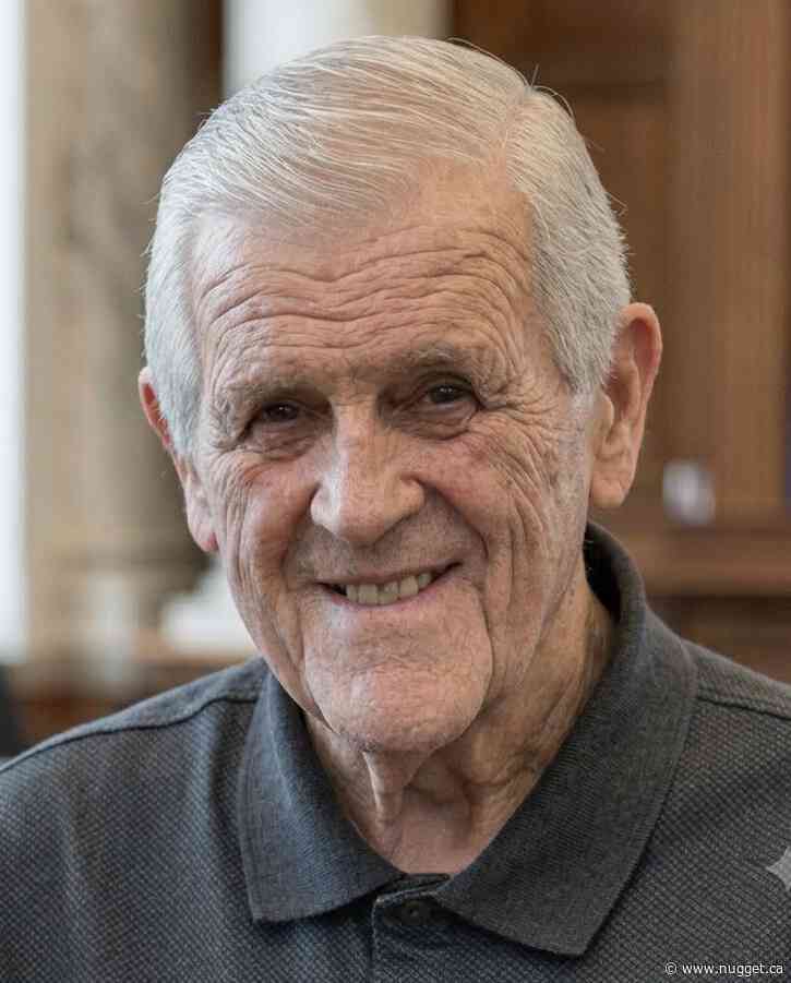 Bill Vrebosch returns to political arena, eyes council seat