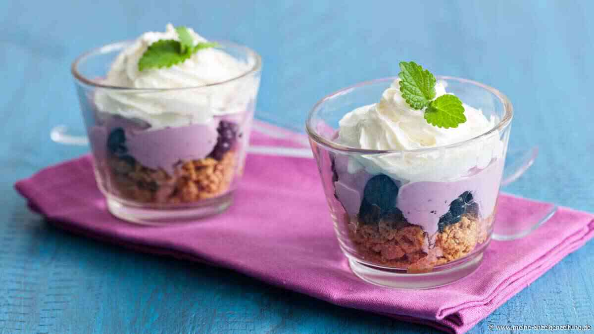 Trifle mit Heidelbeeren und Mascarpone: ein Dessert im Glas, das Eindruck hinterlässt