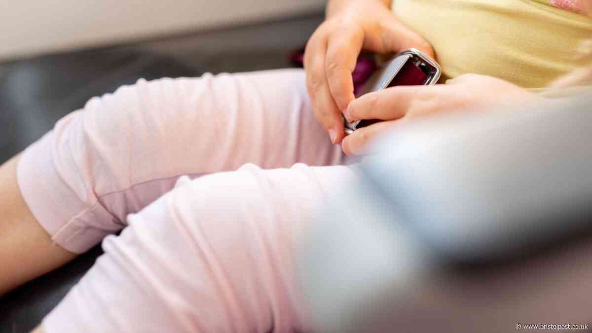 Entire flight cancelled after child refused to wear seatbelt