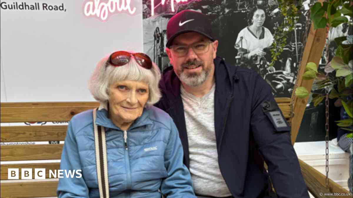 Son interpreting for deaf mum calls for support