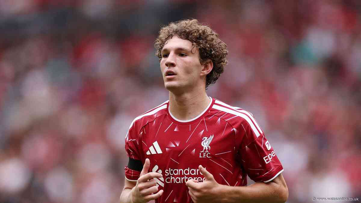 Excited Andoni Iraola raves and makes Liverpool transfer admission on attacker
