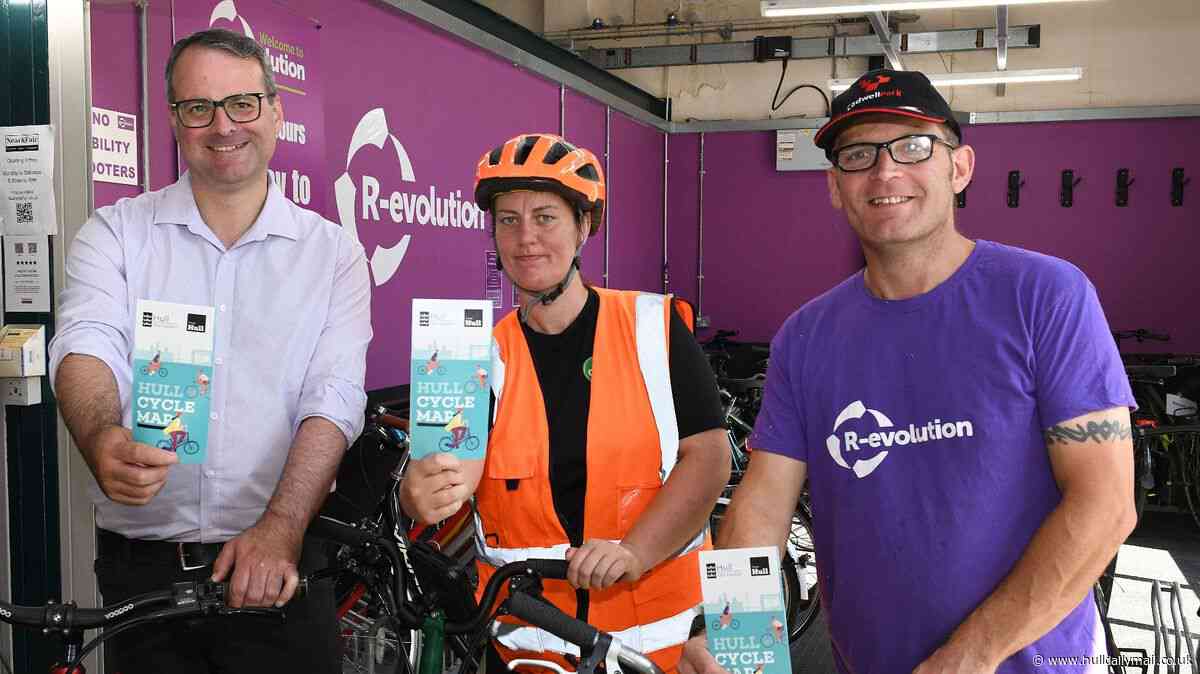 New cycle map launched for Hull to help people explore and enjoy the ride