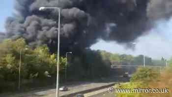 St Albans fire live: Smoke billows over M25 as 'close windows' warning issued