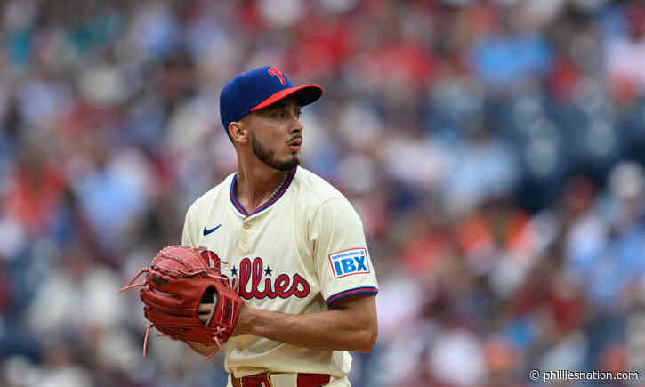 Phillies add long reliever to roster with bullpen in heavy use