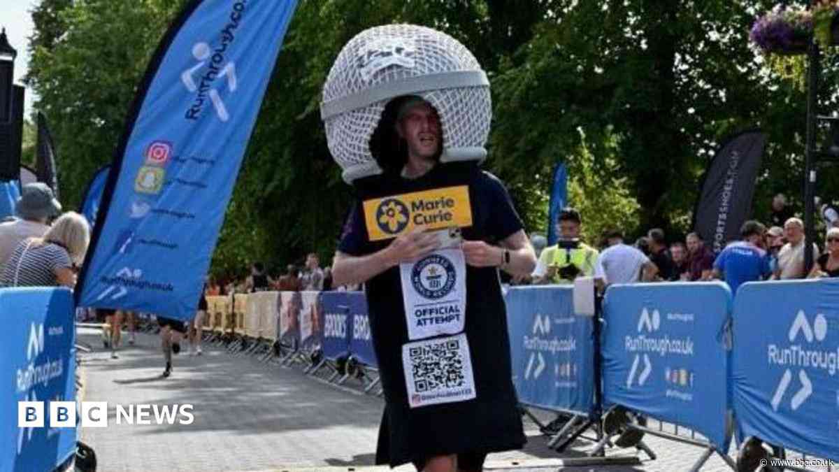 Comedian confident of double world records for microphone runs