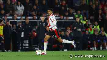 Fulham sign Southampton's Shea Charles
