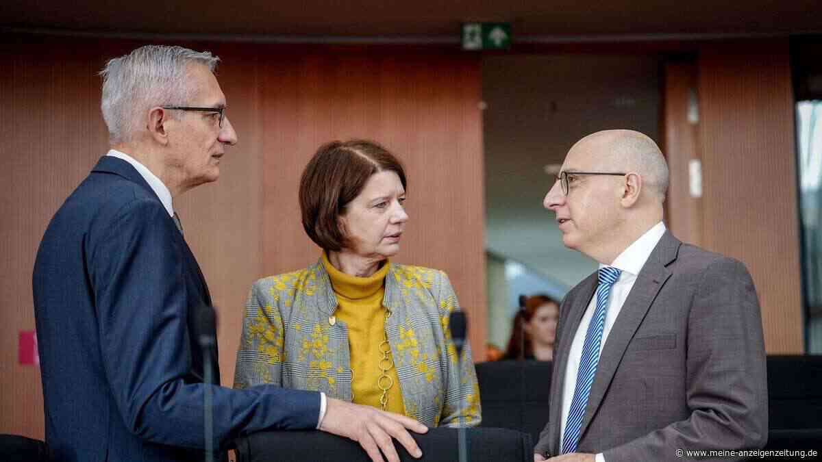 Kabinett will Nachrichtendiensten aktive Abwehr erlauben
