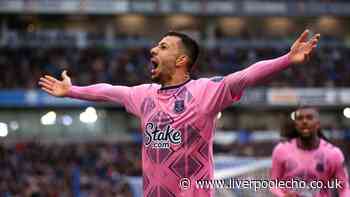 Dwight McNeil sends heartfelt Everton message as 'clear the air talks' pave way for transfer