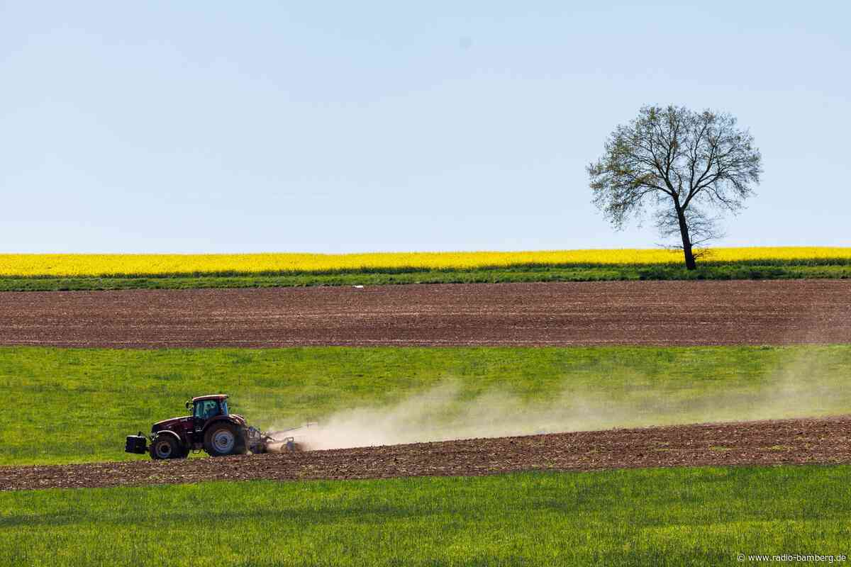 Landwirt kommt bei Feldarbeiten ums Leben