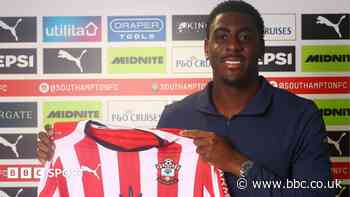 Southampton sign Man City striker Mubama on loan