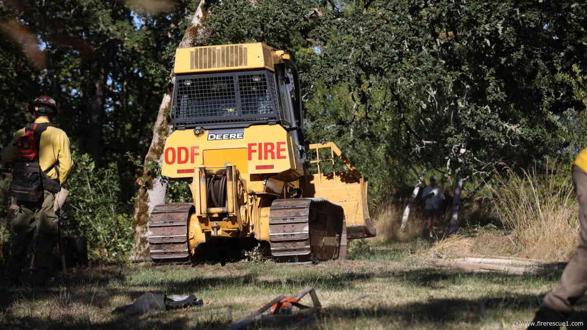 Ore. 3-alarm mobile home fire forces evacuations