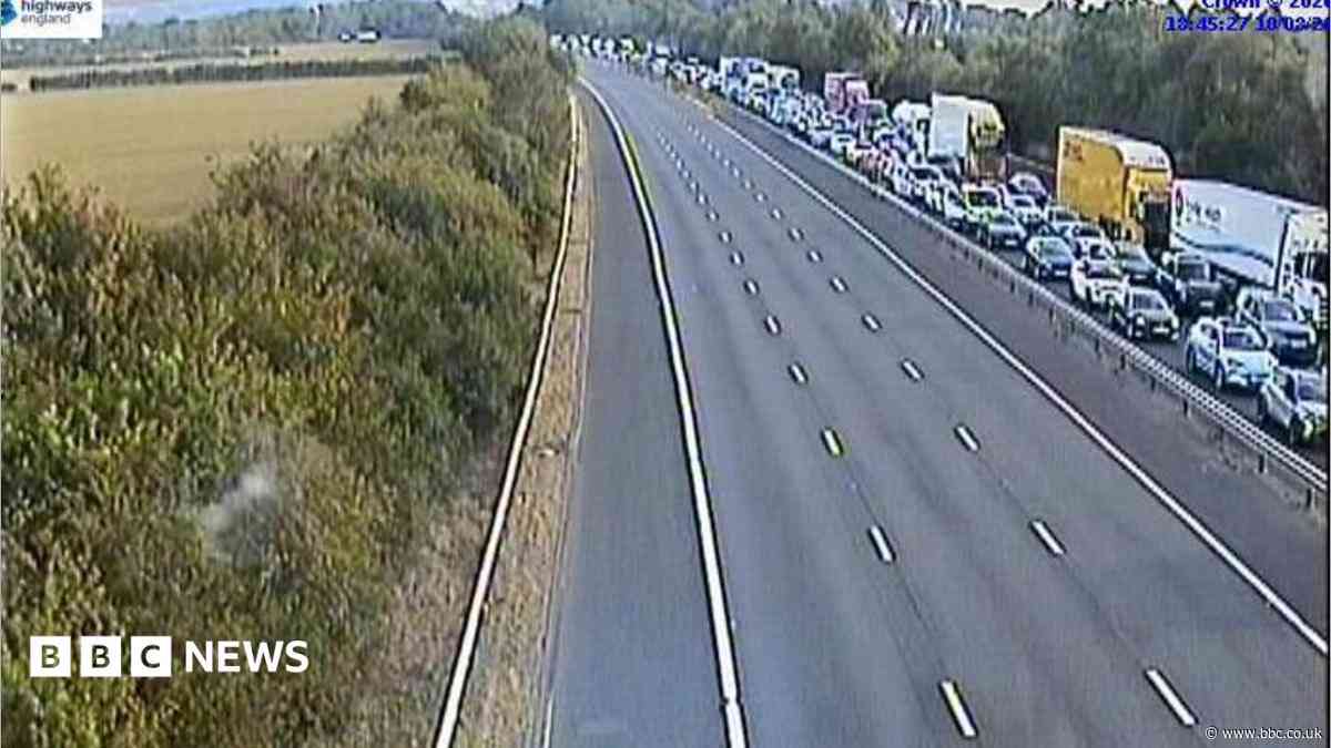 M5 closed as fire breaks out on lorry carrying wood