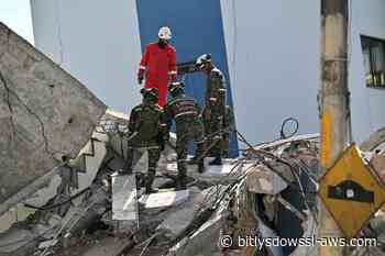 Terremoto en Colombia: socorristas y voluntarios buscan con desesperación a sobrevivientes