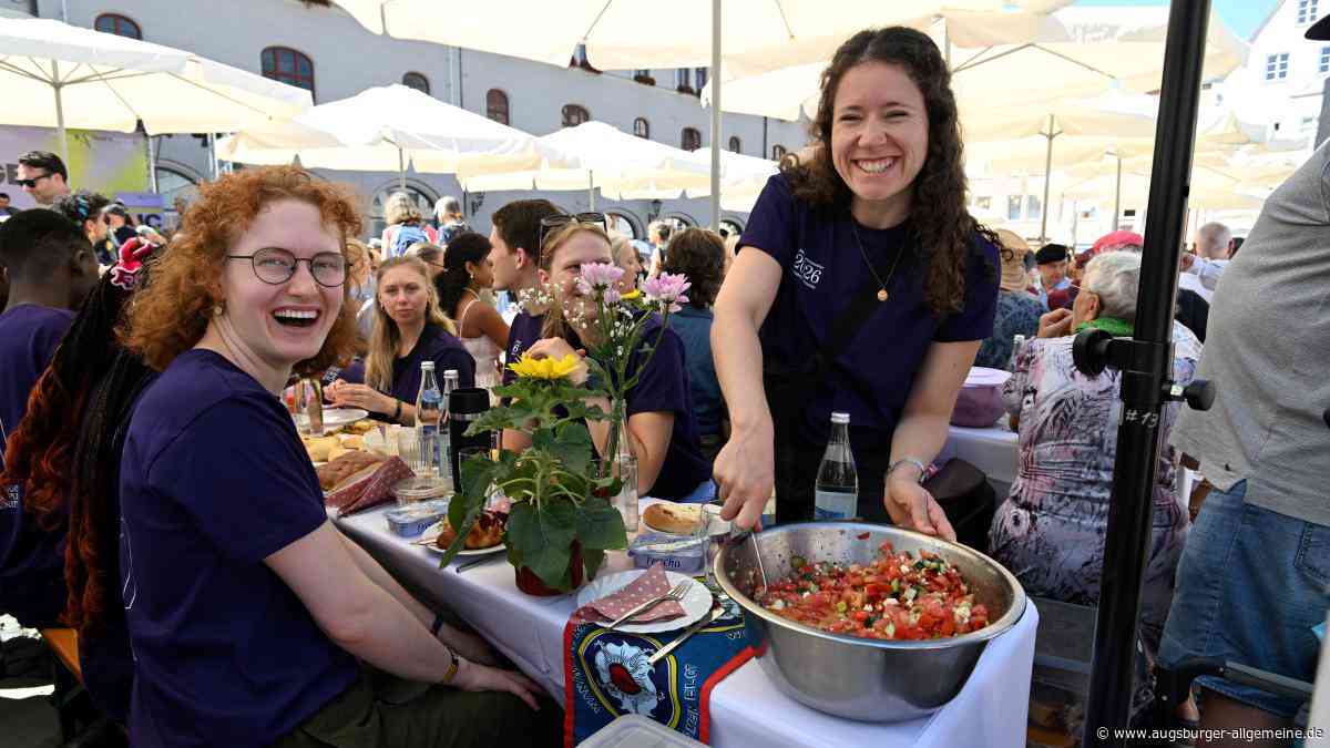 Was müsste passieren, damit das Augsburger Friedensfest auch im Landkreis zum Feiertag wird?