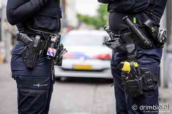 Automobilist valt in slaap op N206 en botst tegen vangrail