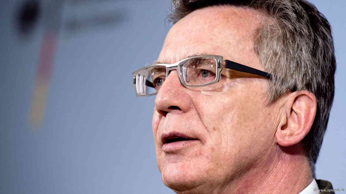 Anti-Terror-Datei: Innenminister de Maizière weist Kritik zurück