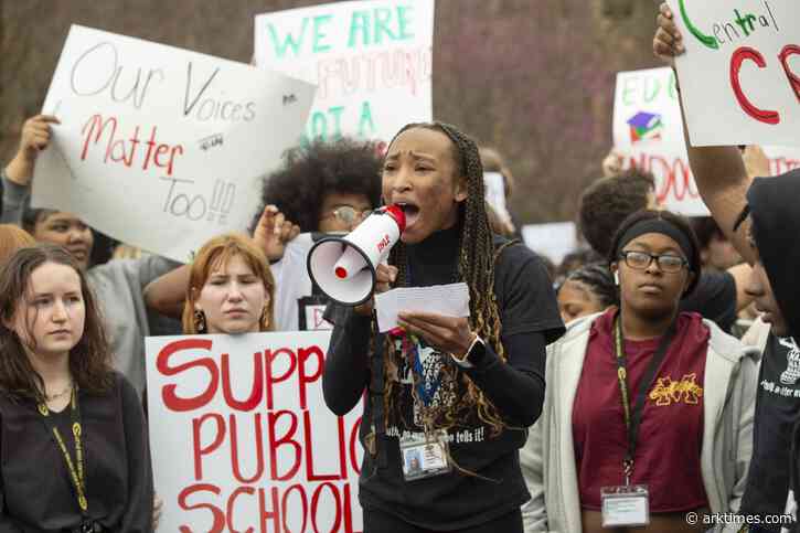Federal judge dismisses part of lawsuit against Arkansas classroom ‘indoctrination’ ban 