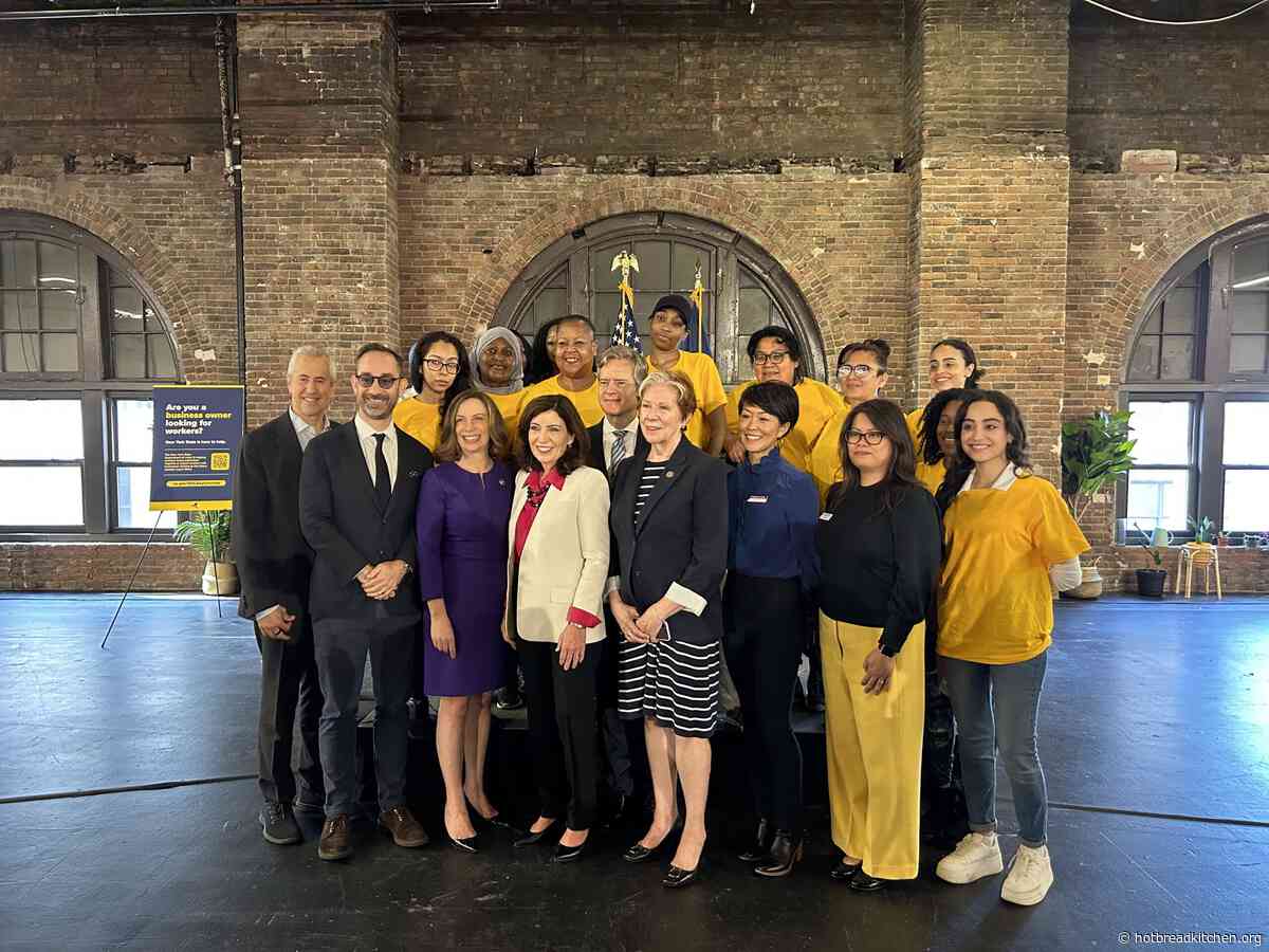 Governor Hochul visits Hot Bread Kitchen