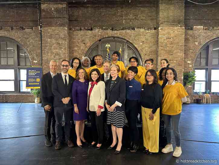 Governor Hochul visits Hot Bread Kitchen