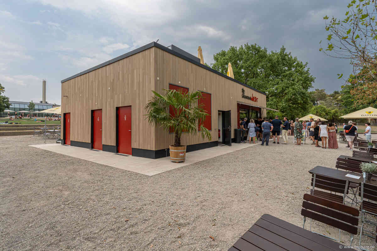 Strandbar im Westbad eröffnet