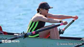 Bursary a 'huge help' with rower's travel costs