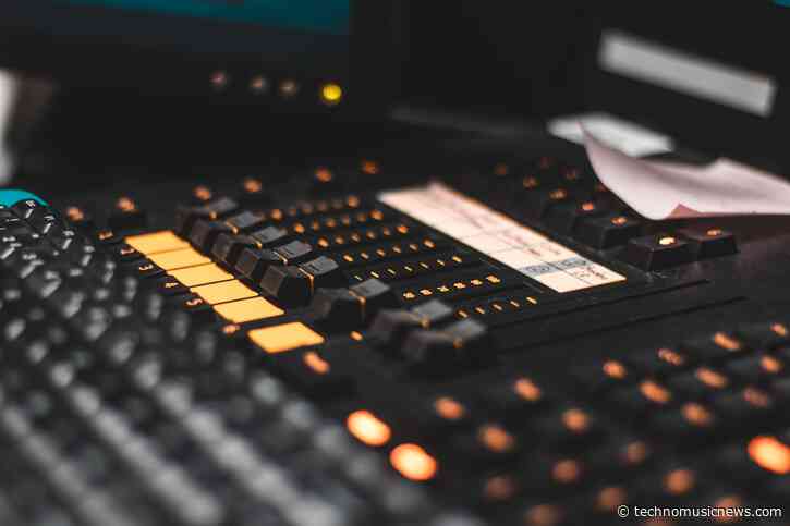 Analog Summing Mixers: Modern Techno’s Secret Weapon