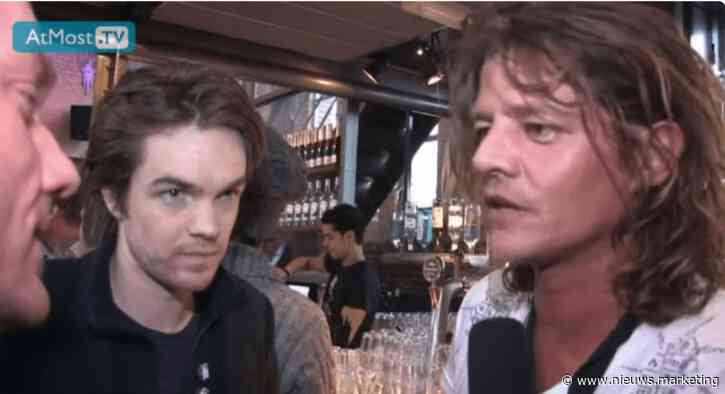 [RETRO AtMostTV] Acteurs Tim Murck en Tygo Gernandt over mobiel, sociale media (en MTV)