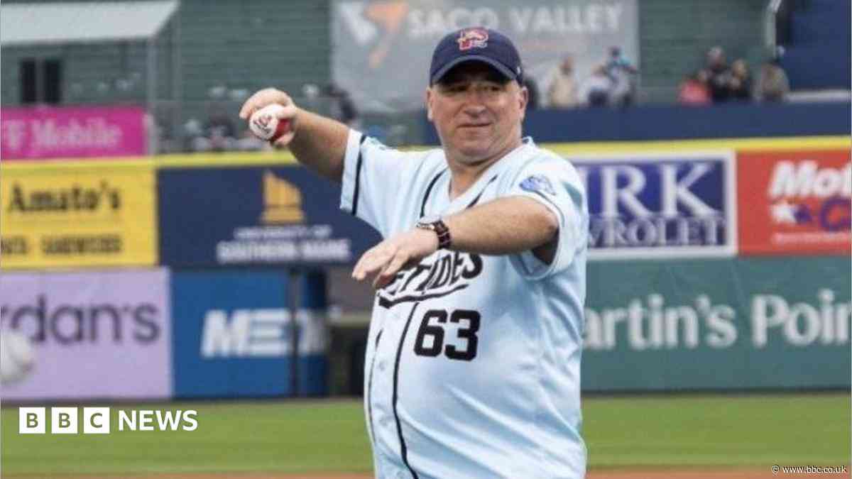 Baseball fan surprised with first pitch on US trip
