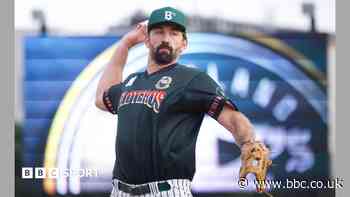 Ex-England bowler Plunkett makes pro baseball debut