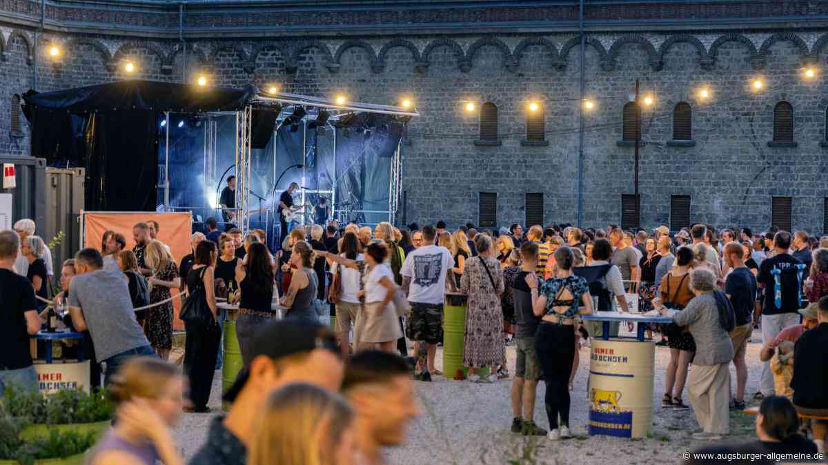 „Stürmt die Burg“ und „Open Tower 2.0“: Besucherrekord mit 22.000 Menschen