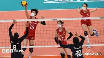 China outcry after volleyballers don N95 masks