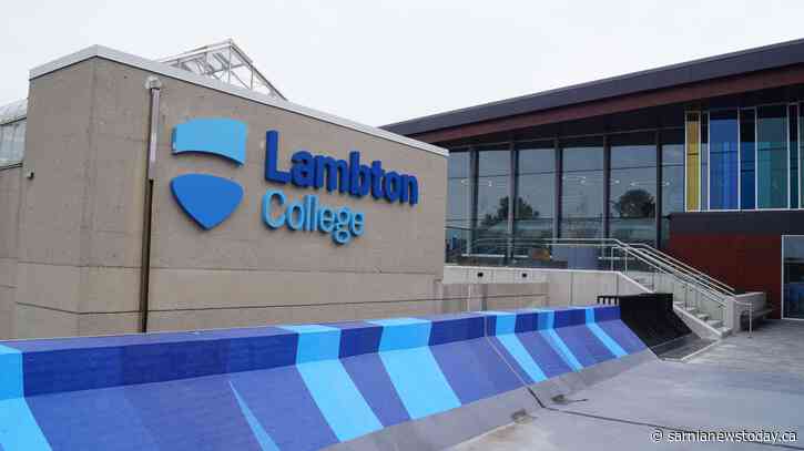 Lambton College hosts application event