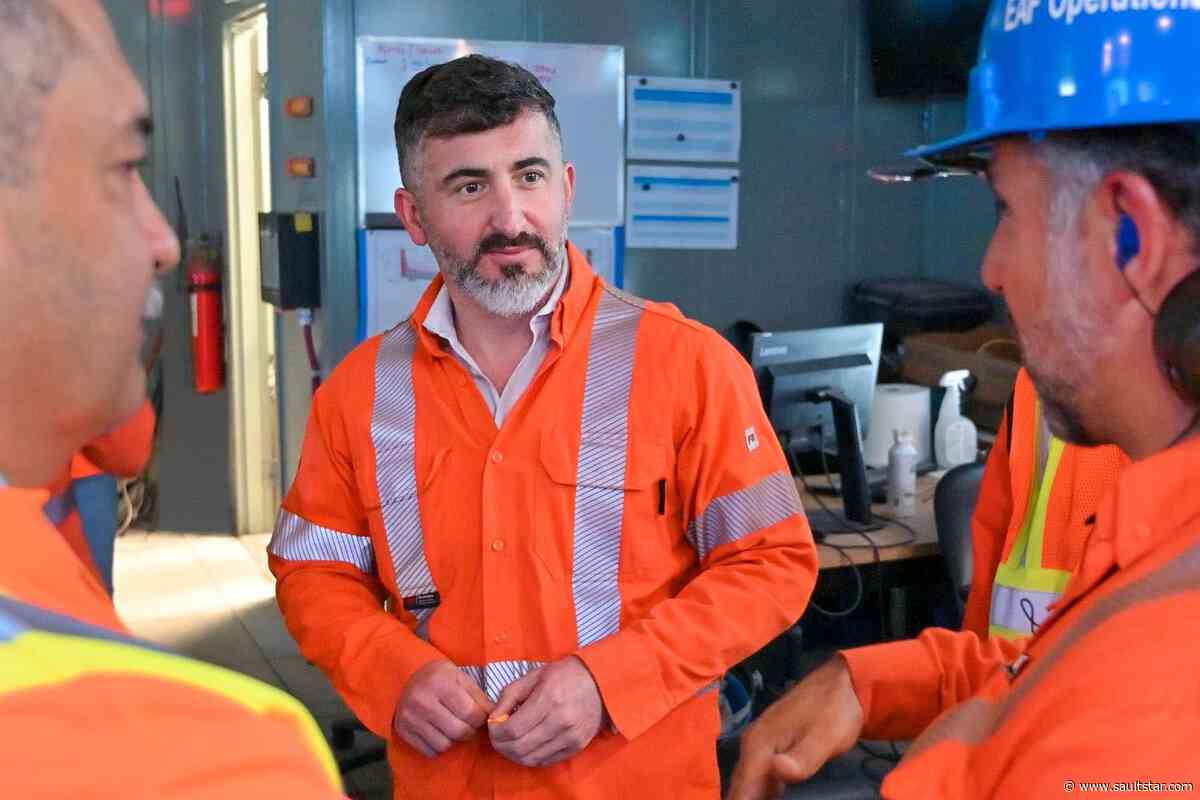 Sault council backs Algoma-Roshel partnership for federal defence contract