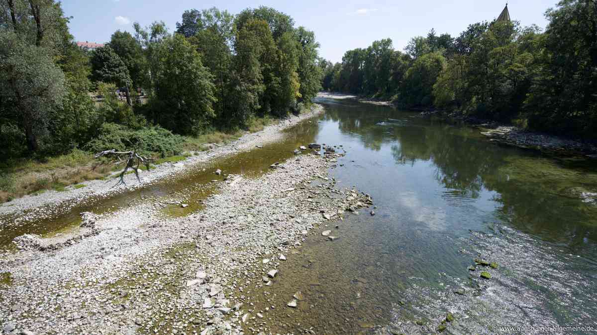 Kaum Wasser im Lech: Ist das schon der historische Tiefstand?