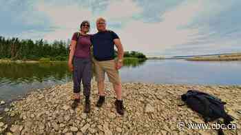 Manitoban plagued by West Nile symptoms questions why province hasn't yet announced human case