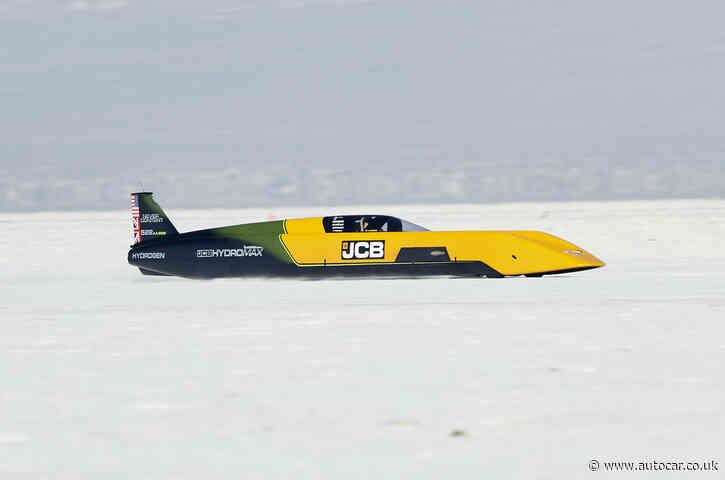 JCB Hydromax smashes hydrogen land speed record