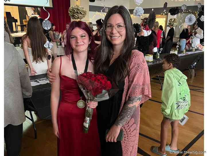 Desperate mother pleads for missing teenage daughter's return
