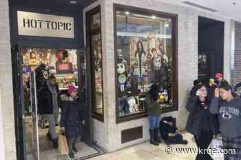 Spirit Halloween owner to acquire Hot Topic, BoxLunch
