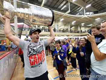 Homegrown NHL champion Martinook brings Lord Stanley to Leduc Recreation Centre
