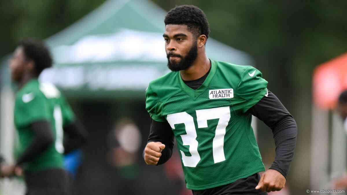 Jets CB Qwan'tez Stiggers hospitalized after collapsing in practice