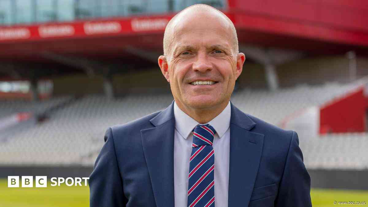 Lancashire appoint Kenyon as new chief executive