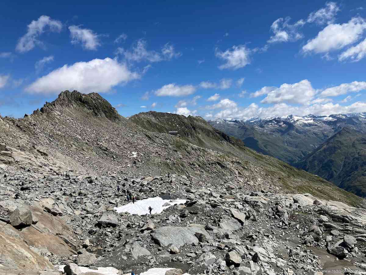 Deutscher Wanderer stürzt in Tirol über Felswände – tot
