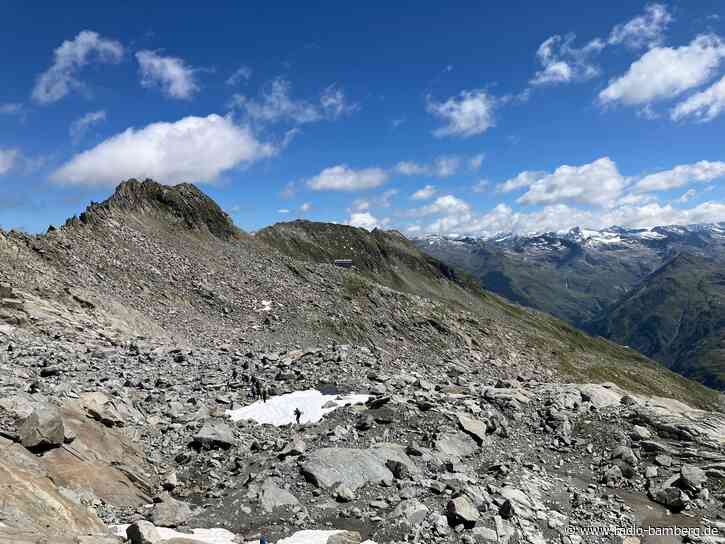 Deutscher Wanderer stürzt in Tirol über Felswände – tot
