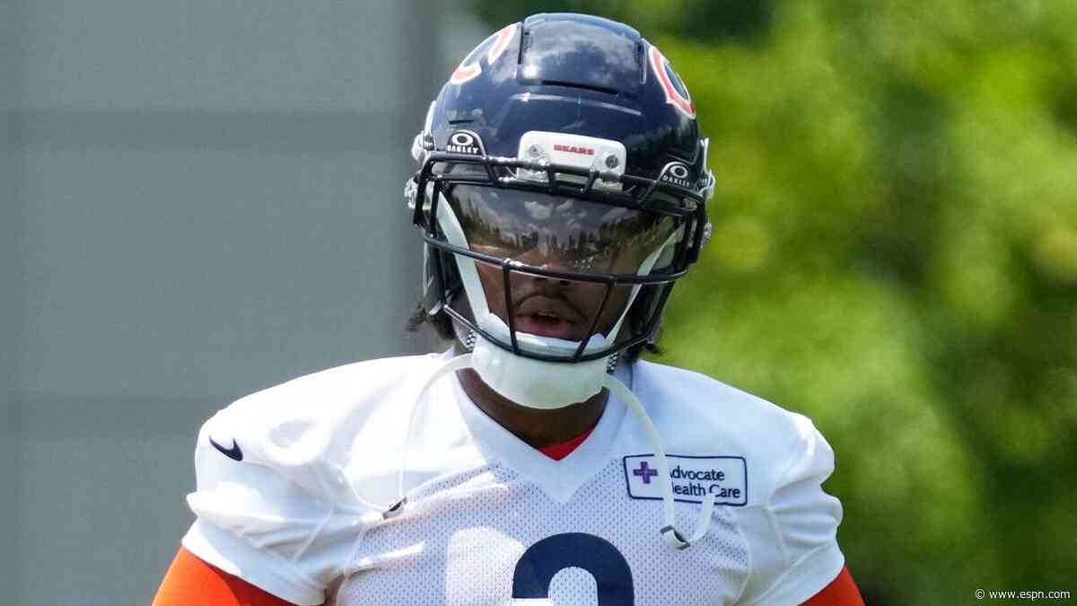 Bears' Bryant has knee surgery, out 4-6 months