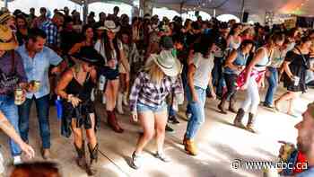 In time for LASSO, Evenko backtracks on transparent bag rule