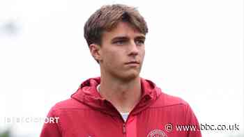 Rotherham sign goalkeeper Eyestone on loan