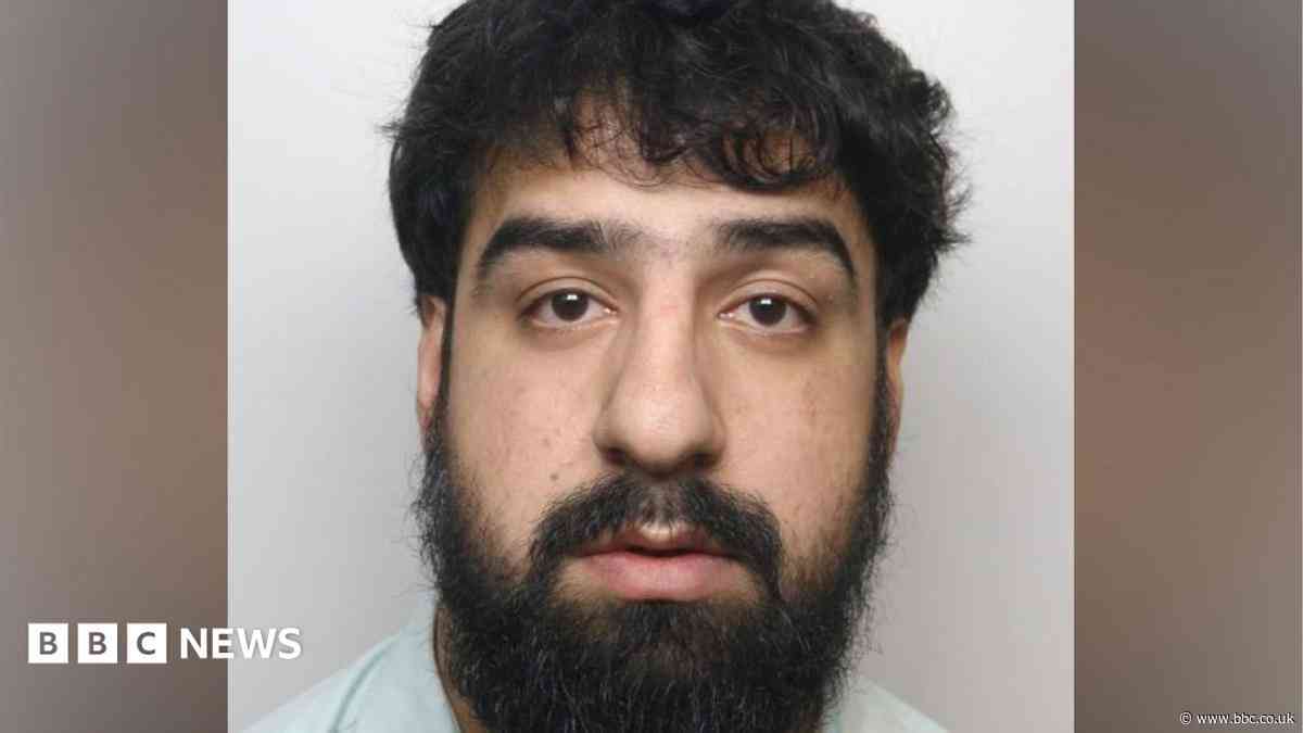 Sex offender who befriended girls online jailed