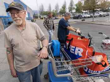 Summerland evacuees face lineups, uncertainty — and an outpouring of help