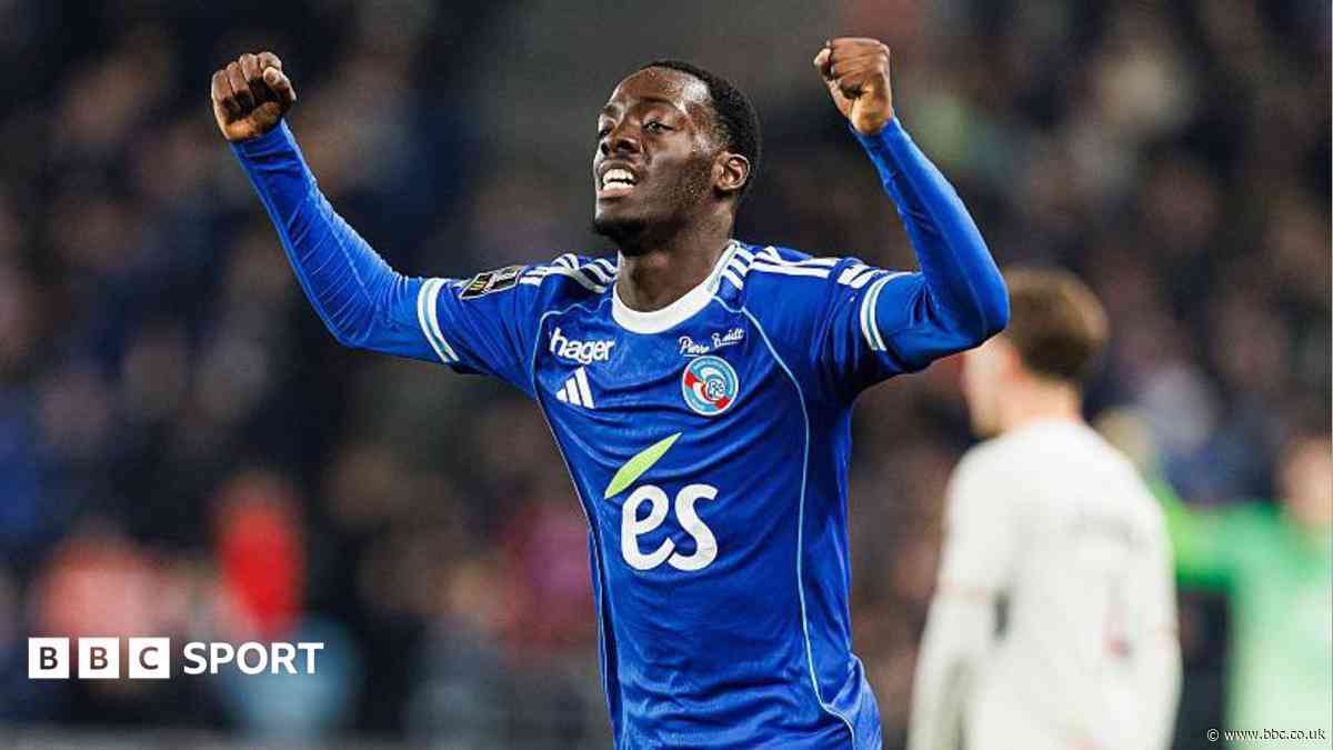 West Brom sign Strasbourg midfielder Nzingoula